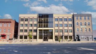 90 Clinton Ave 407, Newark City, NJ 07114