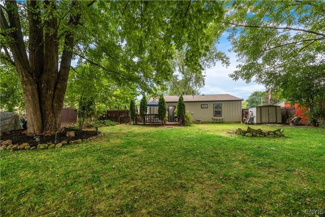 221 Bump Drive, Van Buren, NY 13209