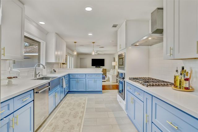 4606 Waynesboro Drive, Houston, TX 77035