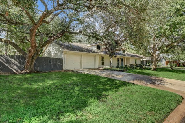 4606 Waynesboro Drive, Houston, TX 77035
