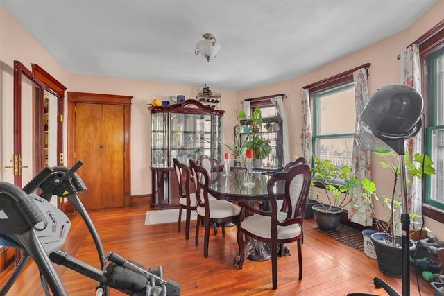 78 Governor St, Springfield, MA 01104