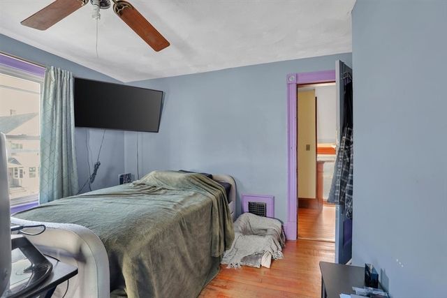78 Governor St, Springfield, MA 01104