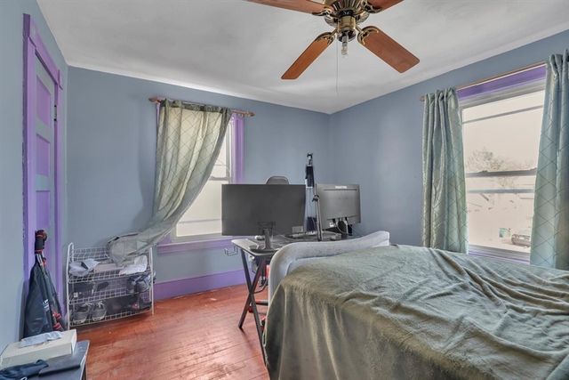78 Governor St, Springfield, MA 01104