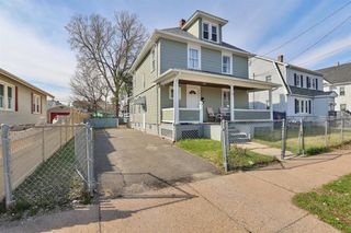 78 Governor St, Springfield, MA 01104