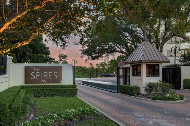 2001 Holcombe Boulevard 504, Houston, TX 77030