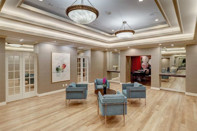 2001 Holcombe Boulevard 504, Houston, TX 77030