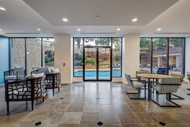 2001 Holcombe Boulevard 504, Houston, TX 77030
