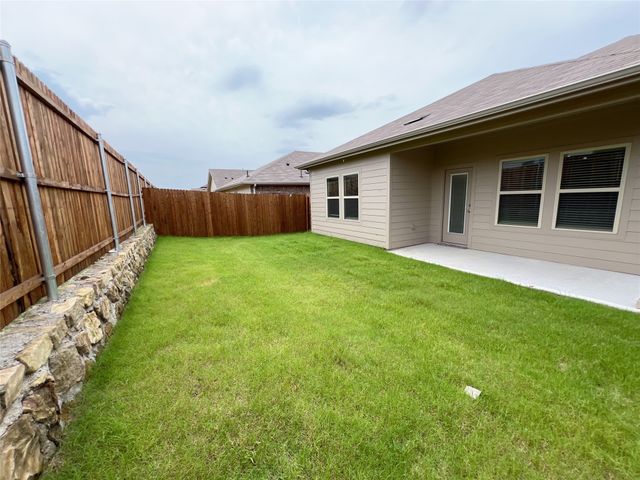 900 Trough Street, Royse City, TX 75189