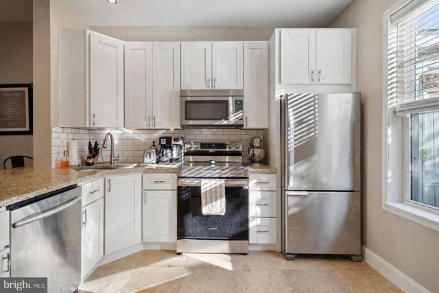 1312 BAINBRIDGE ST, Philadelphia, PA 19147