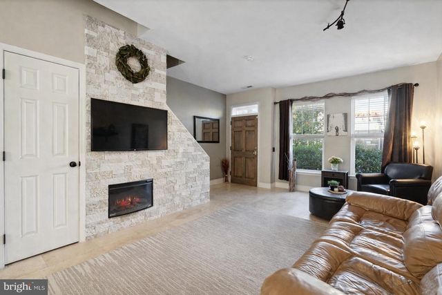 1312 BAINBRIDGE ST, Philadelphia, PA 19147