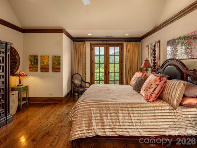 26 Village Oak Drive, Arden, NC 28704