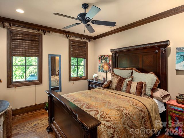 26 Village Oak Drive, Arden, NC 28704