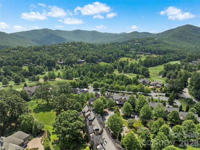 26 Village Oak Drive, Arden, NC 28704