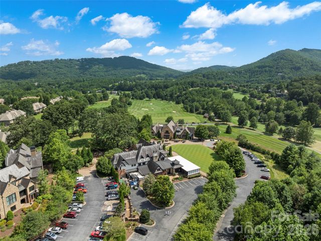 26 Village Oak Drive, Arden, NC 28704