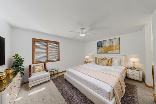 2027 Ashbury Lane 2, Schererville, IN 46375