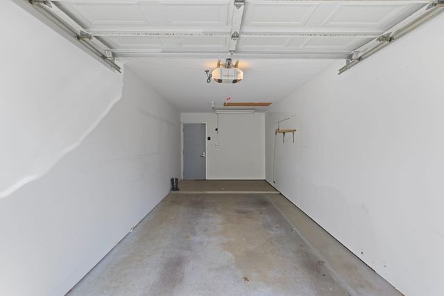 2027 Ashbury Lane 2, Schererville, IN 46375