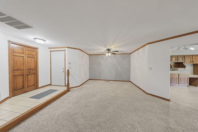 2027 Ashbury Lane 2, Schererville, IN 46375