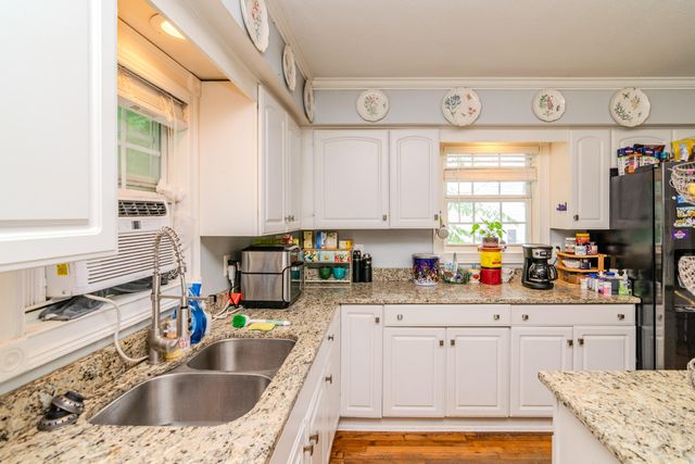 632 Mooreland Avenue, Harrodsburg, KY 40330