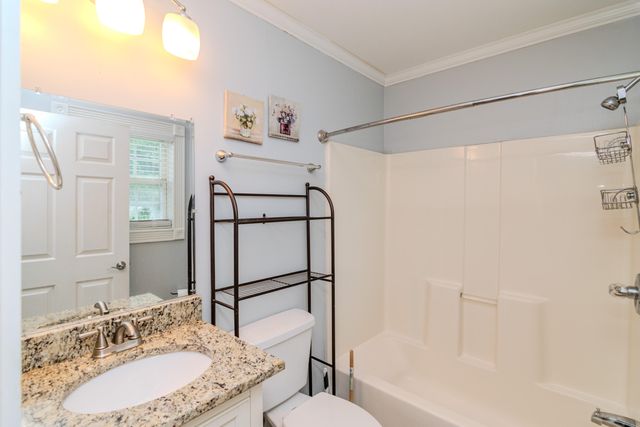 632 Mooreland Avenue, Harrodsburg, KY 40330