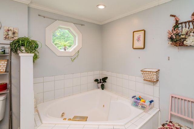 632 Mooreland Avenue, Harrodsburg, KY 40330