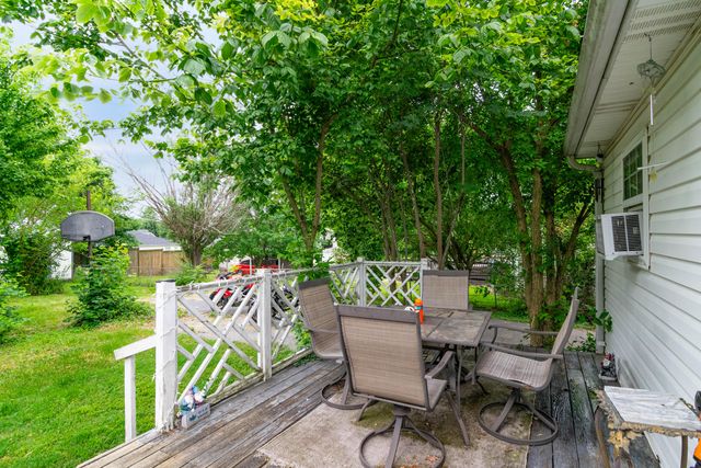 632 Mooreland Avenue, Harrodsburg, KY 40330