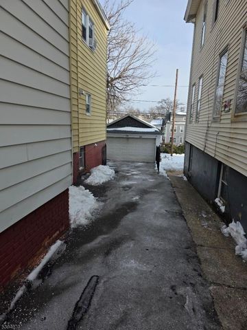 62 Arsdale Ter 3, East Orange City, NJ 07018