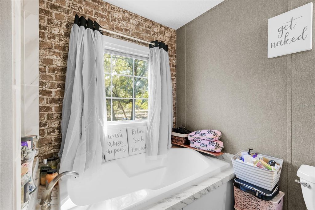 Image 17 of property listing at 18625 DEASON DRIVE, Spring Hill, FL 34610