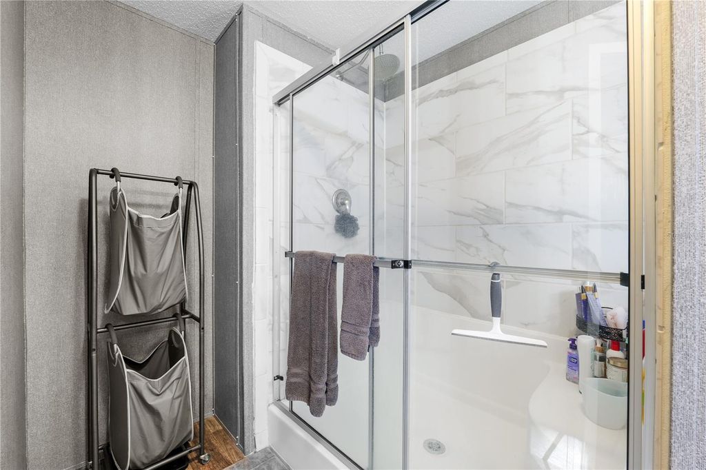 Image 19 of property listing at 18625 DEASON DRIVE, Spring Hill, FL 34610