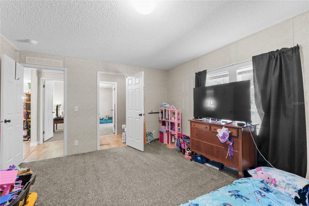 Image 21 of property listing at 18625 DEASON DRIVE, Spring Hill, FL 34610