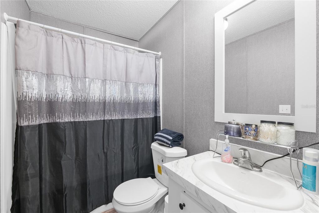 Image 27 of property listing at 18625 DEASON DRIVE, Spring Hill, FL 34610