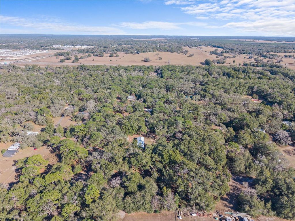 Image 30 of property listing at 18625 DEASON DRIVE, Spring Hill, FL 34610