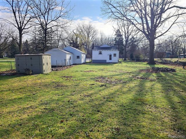 5366 Van Slyke Road, Mundy Township, MI 48507
