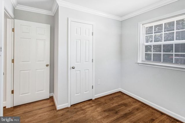 9703 FAIRMONT AVE, Manassas, VA 20109