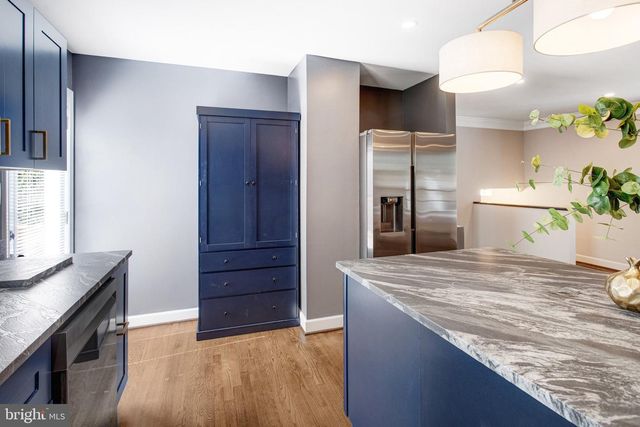 9703 FAIRMONT AVE, Manassas, VA 20109