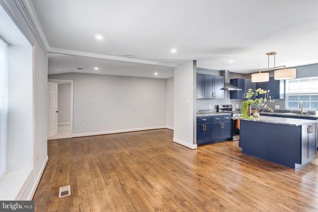 9703 FAIRMONT AVE, Manassas, VA 20109
