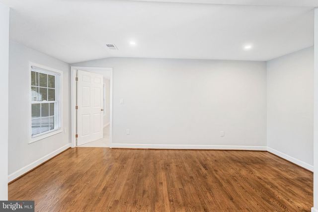 9703 FAIRMONT AVE, Manassas, VA 20109