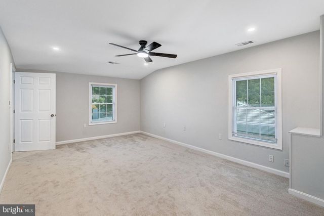 9703 FAIRMONT AVE, Manassas, VA 20109