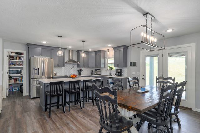 742 Azalea Lane, Clever, MO 65631