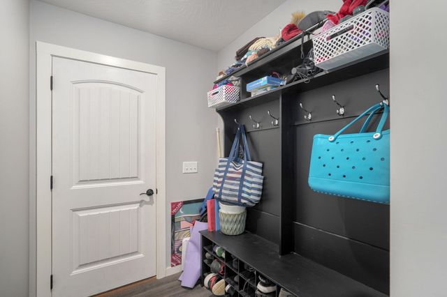 742 Azalea Lane, Clever, MO 65631