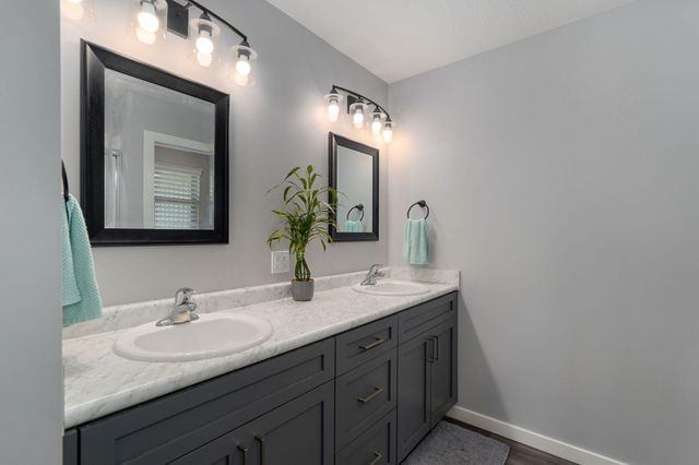 742 Azalea Lane, Clever, MO 65631