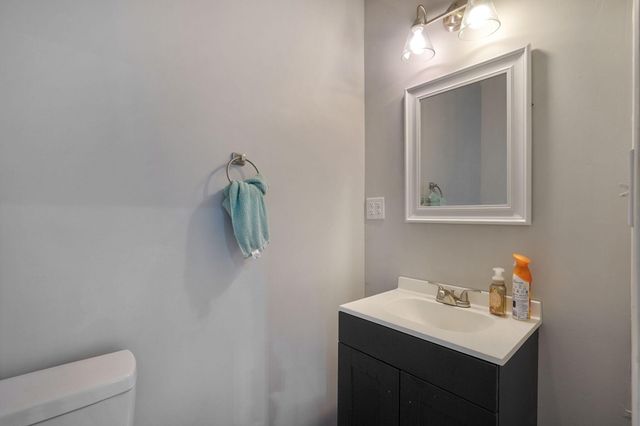 742 Azalea Lane, Clever, MO 65631