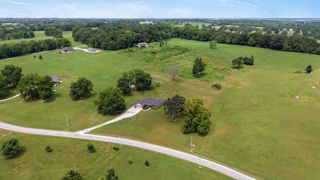 742 Azalea Lane, Clever, MO 65631