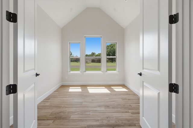 1202 Azalea Lane, Waxahachie, TX 75165