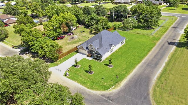 1202 Azalea Lane, Waxahachie, TX 75165
