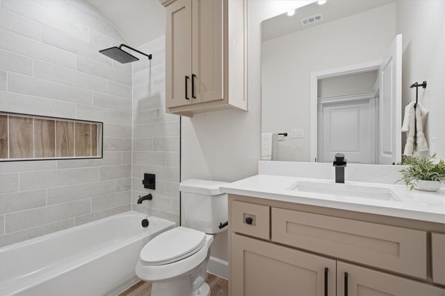 1202 Azalea Lane, Waxahachie, TX 75165