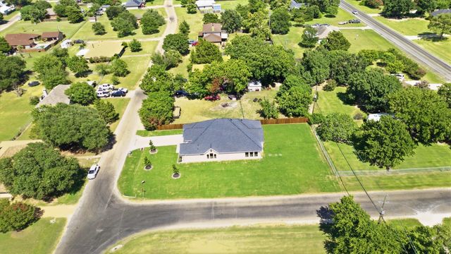 1202 Azalea Lane, Waxahachie, TX 75165