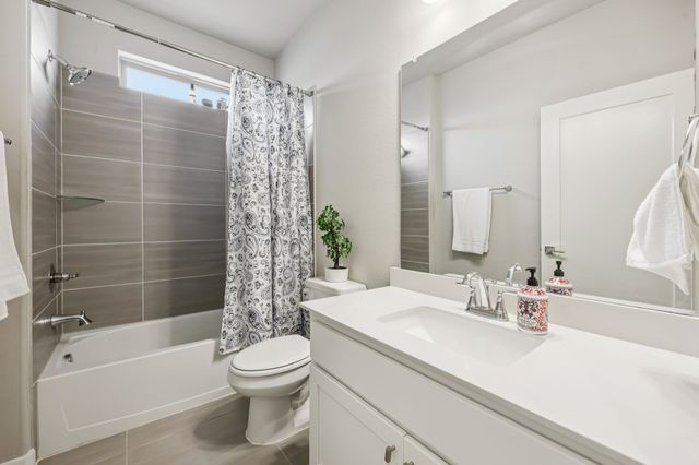 1601 Thunderbird Drive, Fort Worth, TX 76052