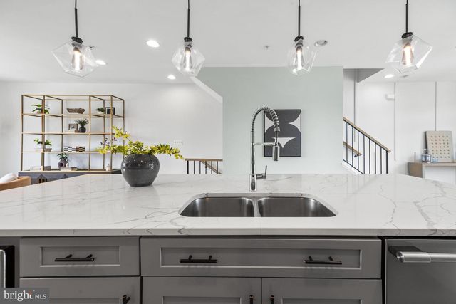 915 GRUNDY ST, Baltimore, MD 21224