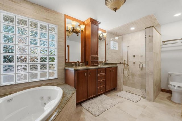 9851 NW 49th Place, Coral Springs, FL 33076