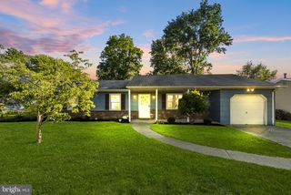11 MISTY MORN LN, Ewing, NJ 08638